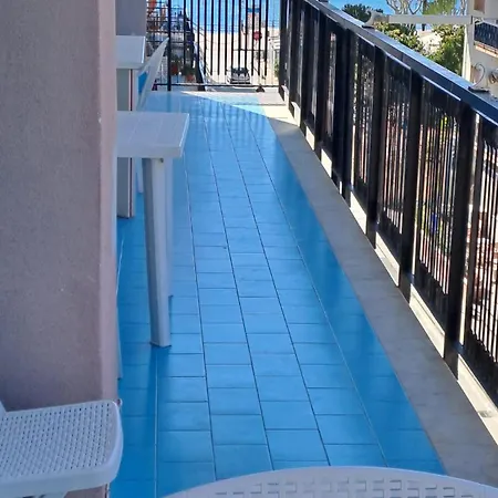 Проживание в семье La Sul Mare Майори
